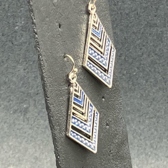 Dangle Pierced Earrings Silver Blue Enamel Chevron Hook Retro Nautical Classic - Picture 5 of 7
